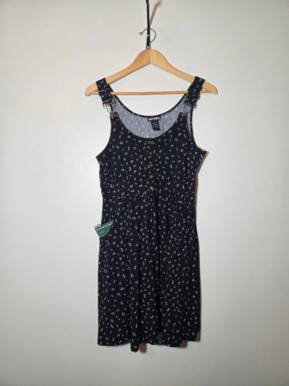 Hot Topic Musical Note Jumper Dress